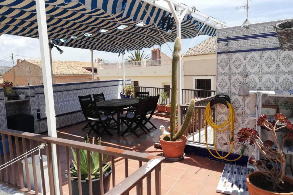 Casa Con Terraza/Confortable House With Terrace Aigues المظهر الخارجي الصورة