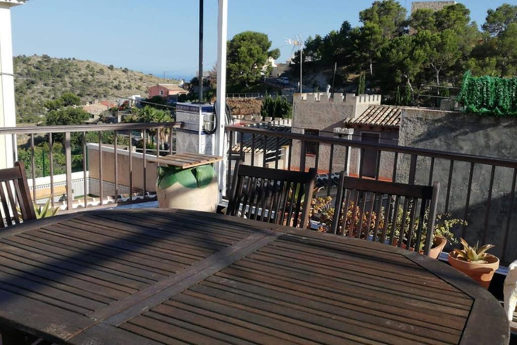 Casa Con Terraza/Confortable House With Terrace Aigues المظهر الخارجي الصورة