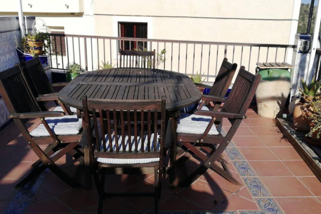 Casa Con Terraza/Confortable House With Terrace Aigues المظهر الخارجي الصورة